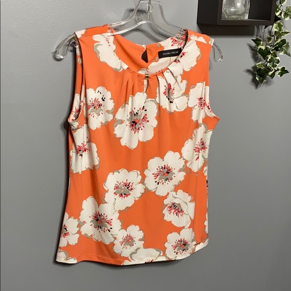 Ivanka Trump Tops - Ivanka Trump Coral Floral Tank sz M